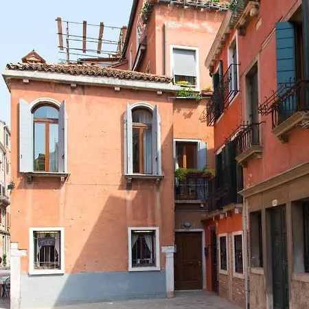 Savoia E Jolanda Apartments Venice Exterior photo
