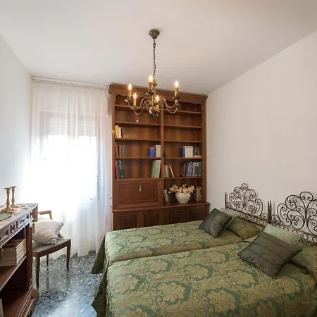 Savoia E Jolanda Apartments Venice Exterior photo
