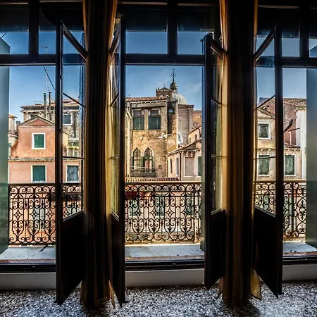 Savoia E Jolanda Apartments Venice Exterior photo