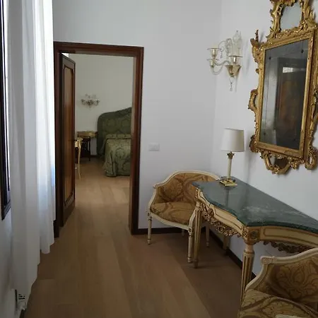 Savoia E Jolanda Apartments Venice Exterior photo