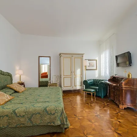 Savoia E Jolanda Apartments Venice Exterior photo